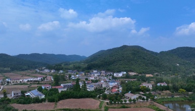 大山里的学校